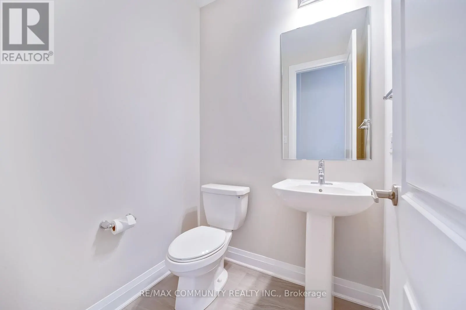 3328 MARCHINGTON SQUARE