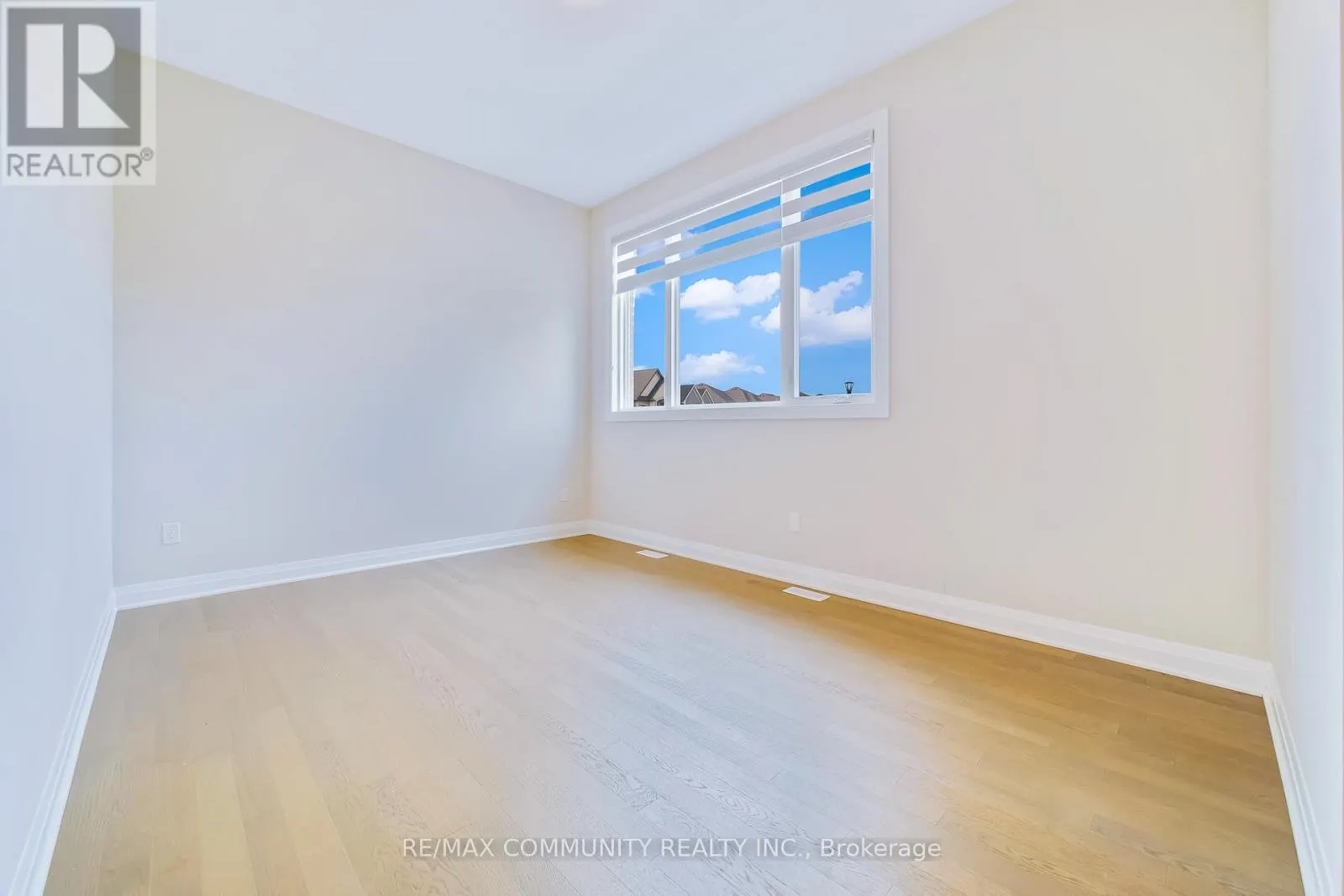 3328 MARCHINGTON SQUARE