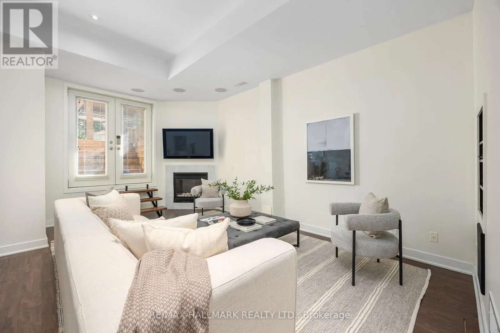 29B BEECHWOOD DRIVE