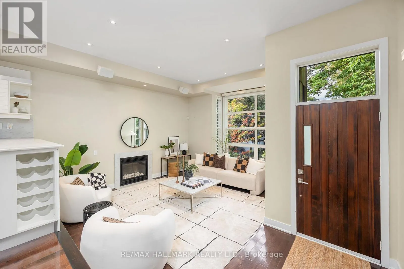 29B BEECHWOOD DRIVE
