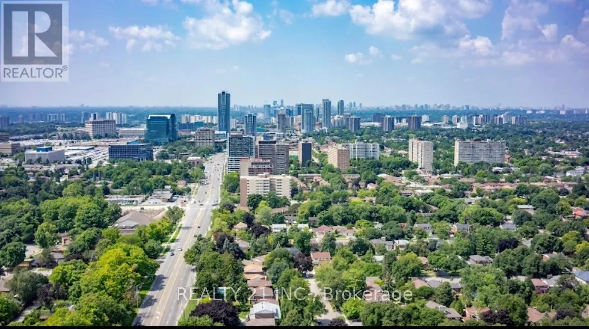 1721 - 3270 SHEPPARD AVENUE EAST AVENUE NE