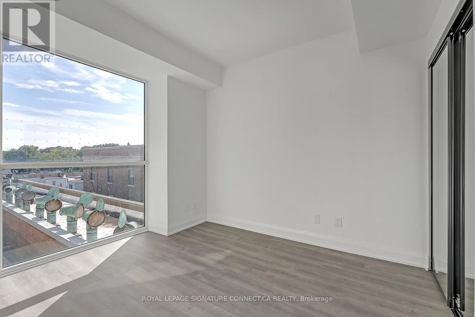 403 - 2369 DANFORTH AVENUE