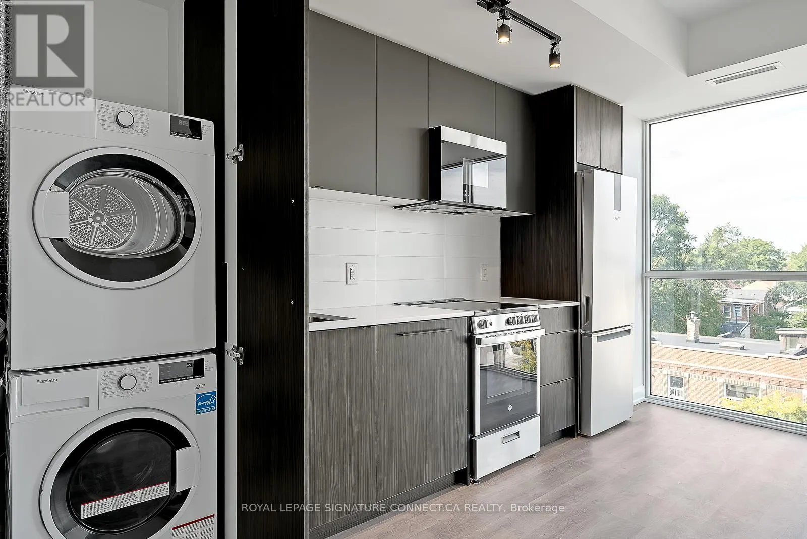403 - 2369 DANFORTH AVENUE