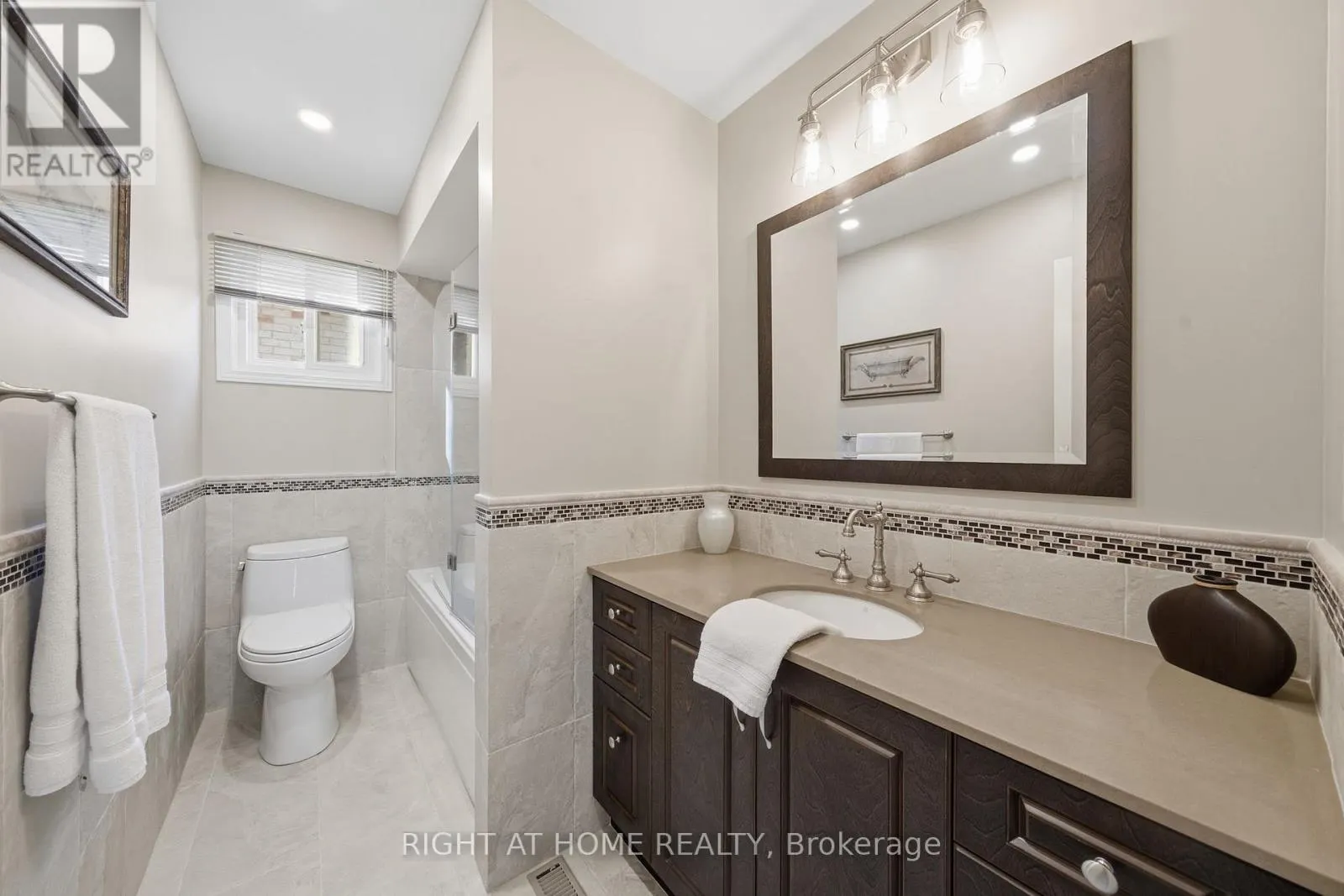 5 WICKENS CRESCENT