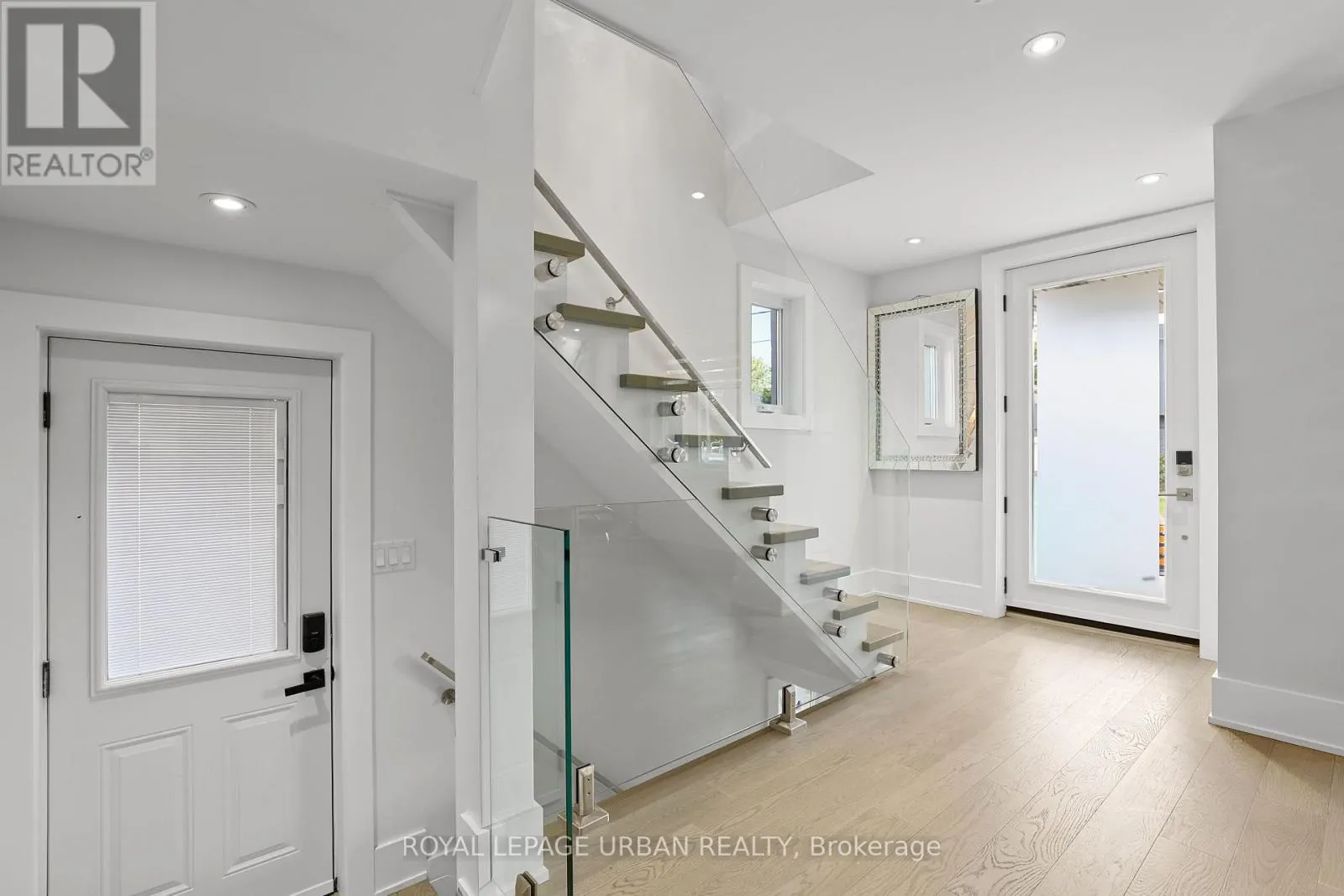 182 PARKVIEW HILL CRESCENT