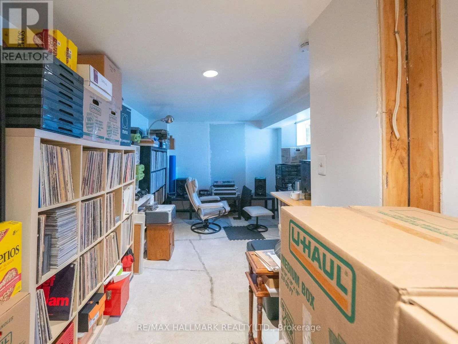 116 VICTOR AVENUE