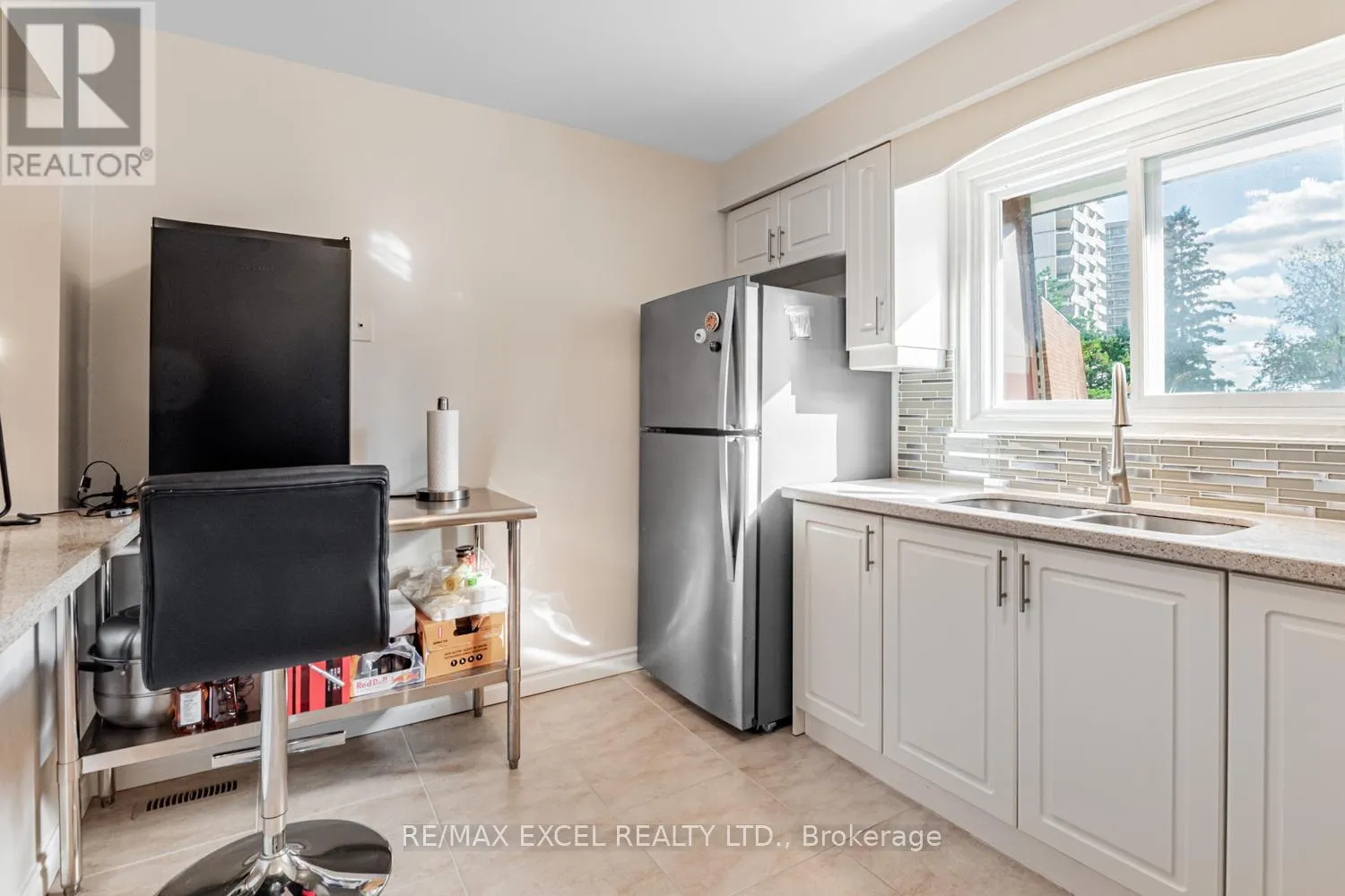 #61 - 120 BEVERLY GLEN BOULEVARD