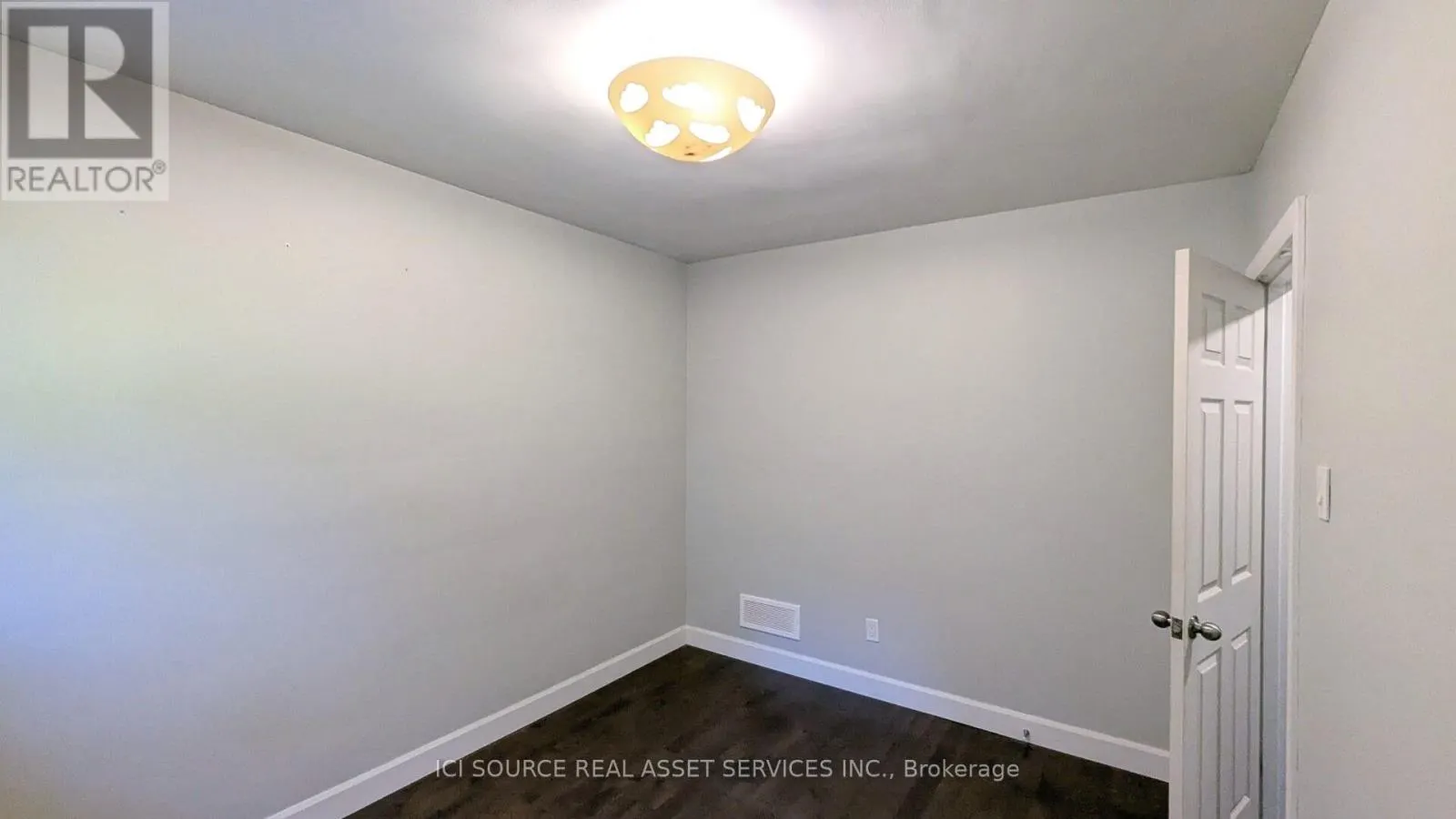 MAIN FLOOR - 43 TANSLEY AVENUE