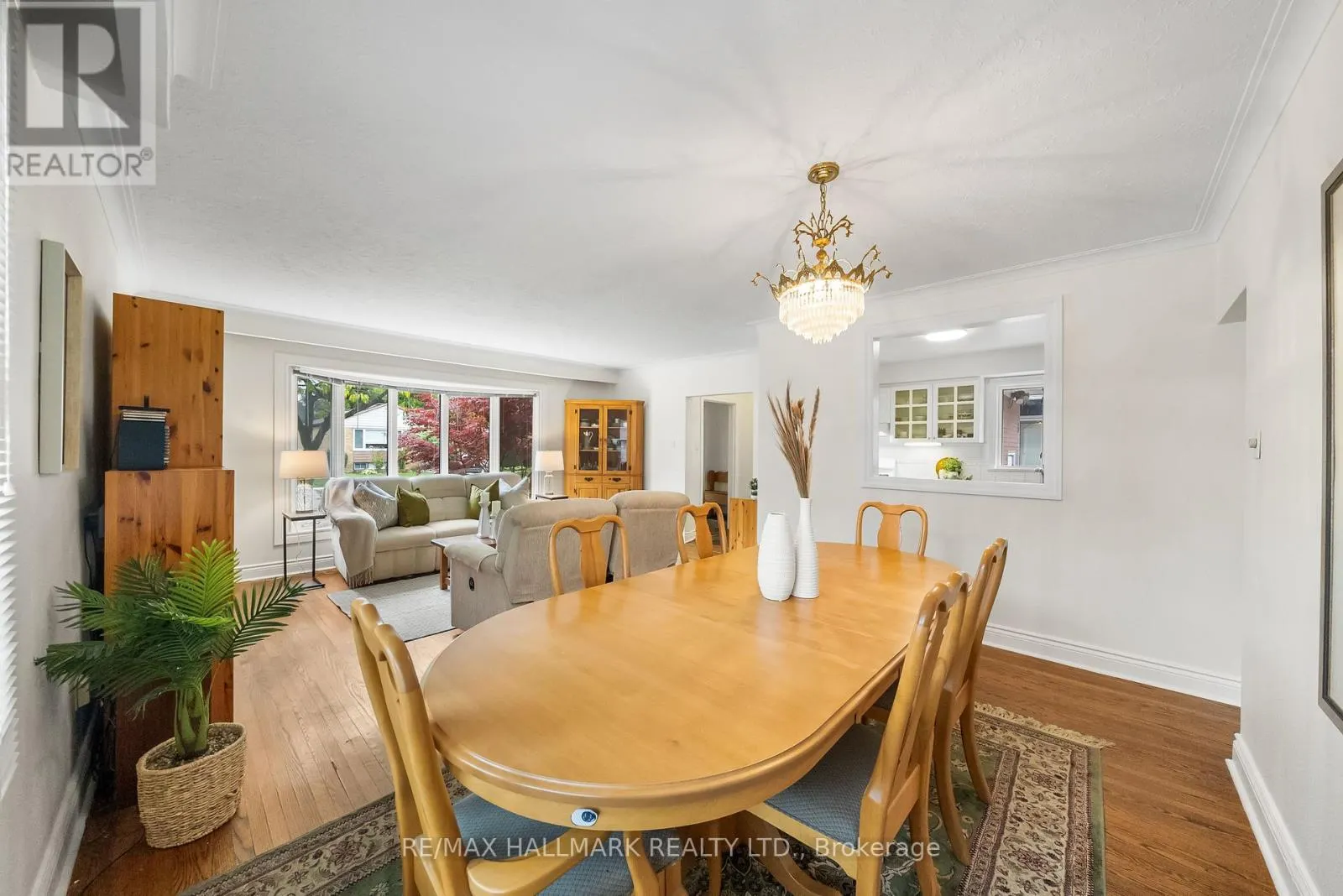 266 CHINE DRIVE