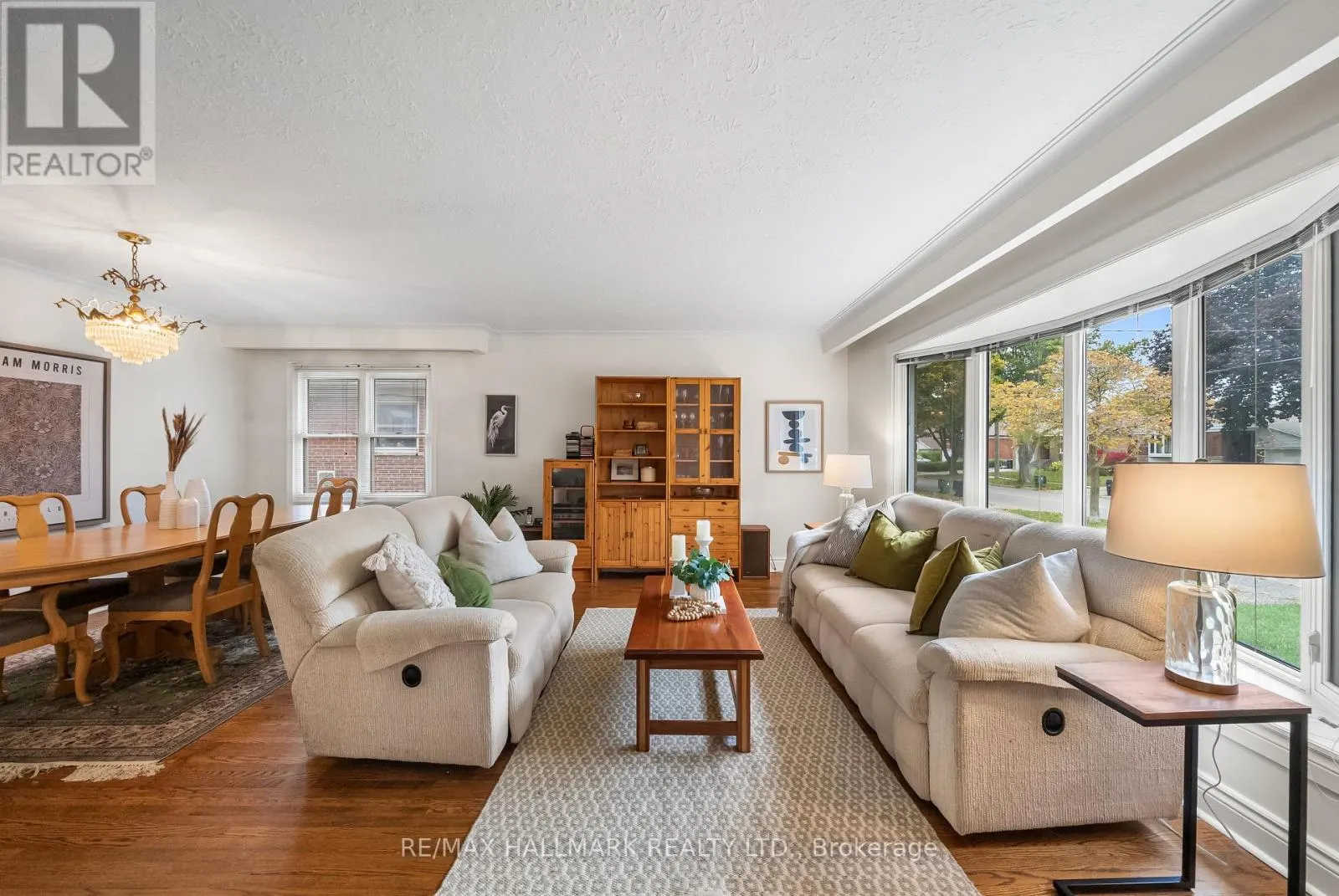 266 CHINE DRIVE