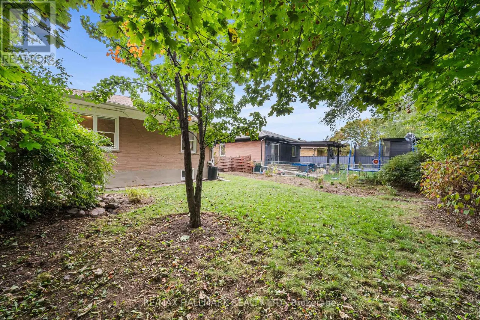 266 CHINE DRIVE