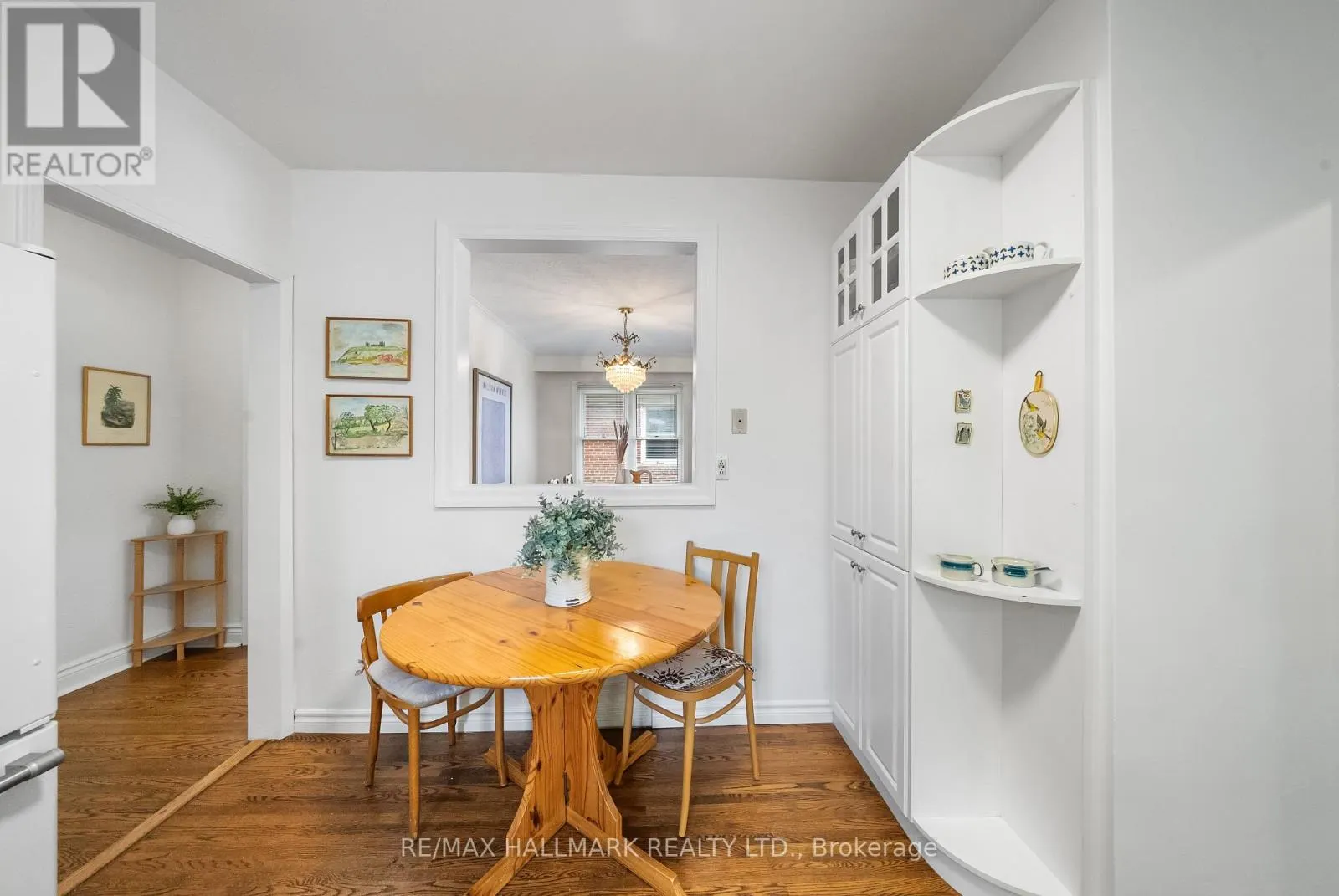 266 CHINE DRIVE