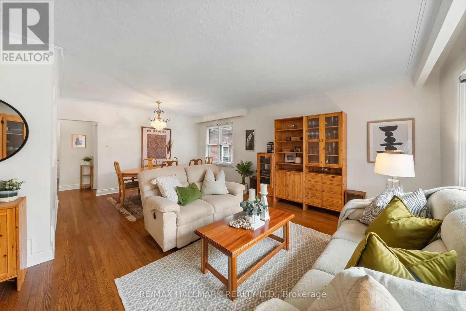 266 CHINE DRIVE