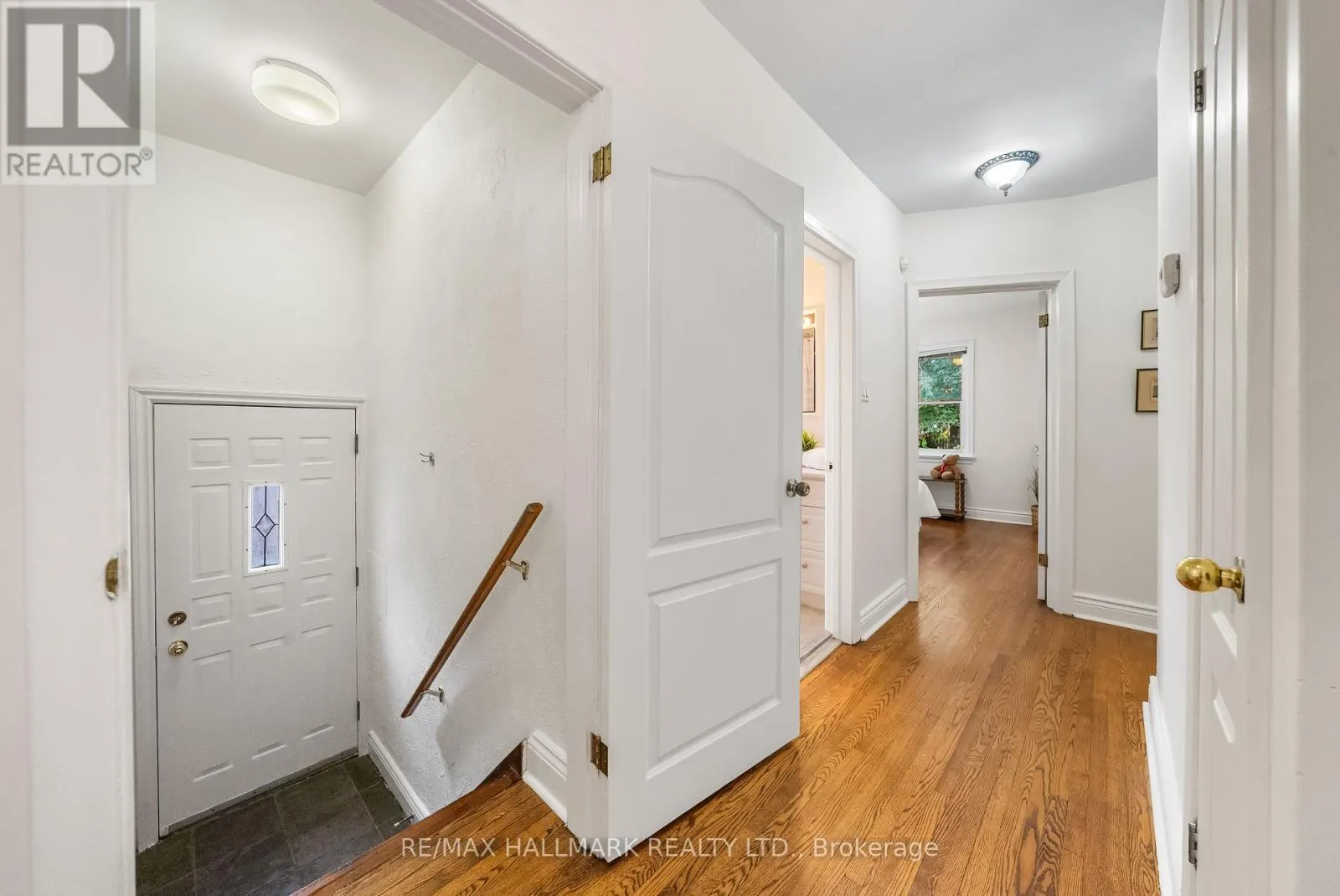 266 CHINE DRIVE