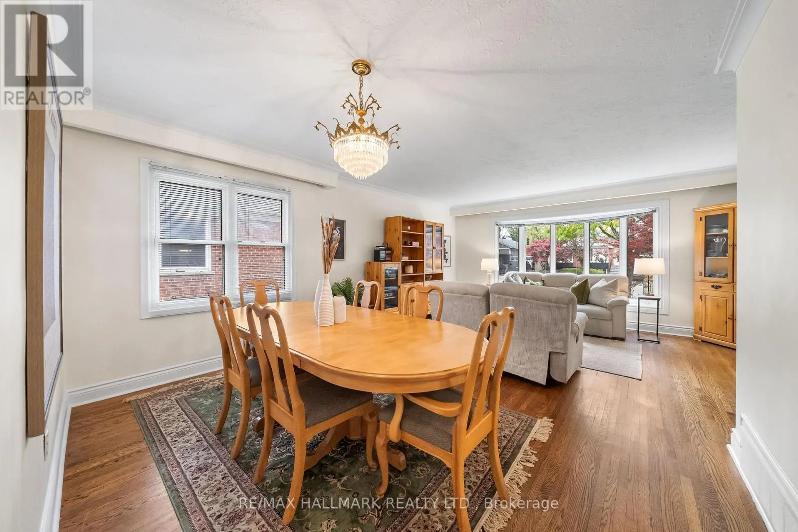266 CHINE DRIVE