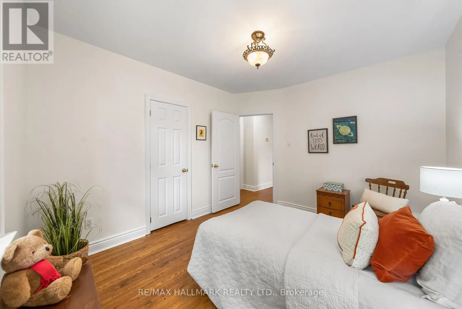 266 CHINE DRIVE