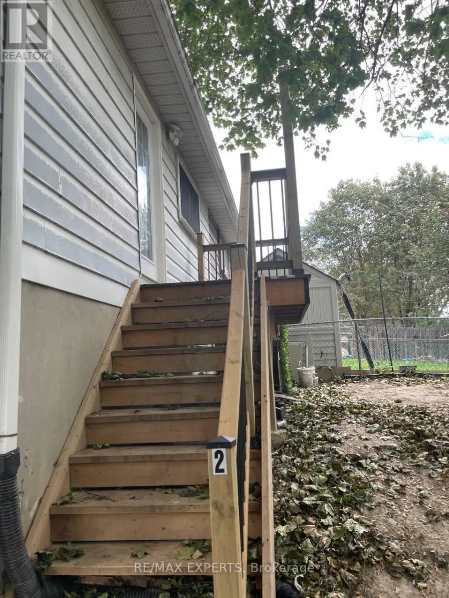 UNIT 2 - 143 CHESTER LE BOULEVARD