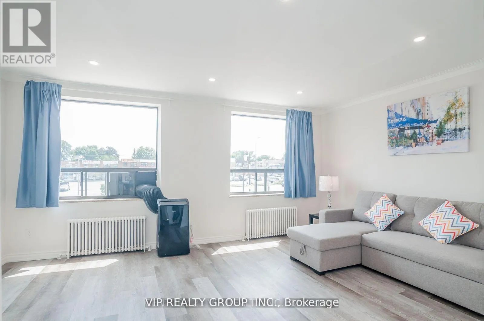 UNIT 2 - 2626 EGLINTON AVENUE E