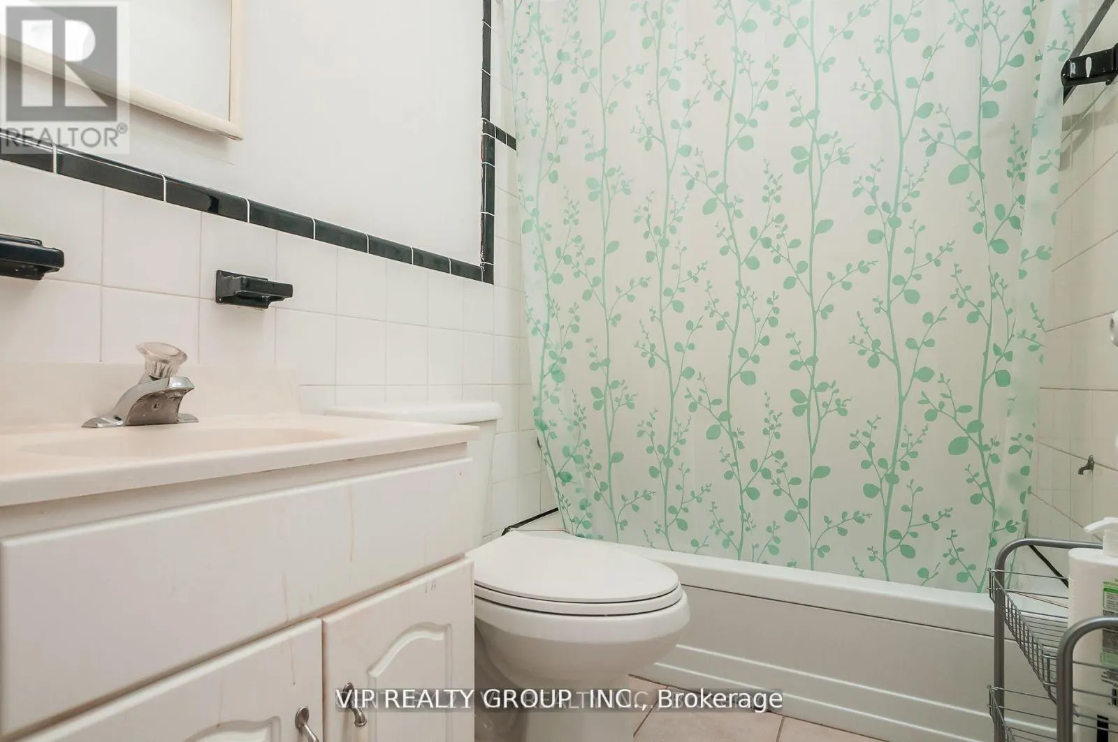 UNIT 2 - 2626 EGLINTON AVENUE E