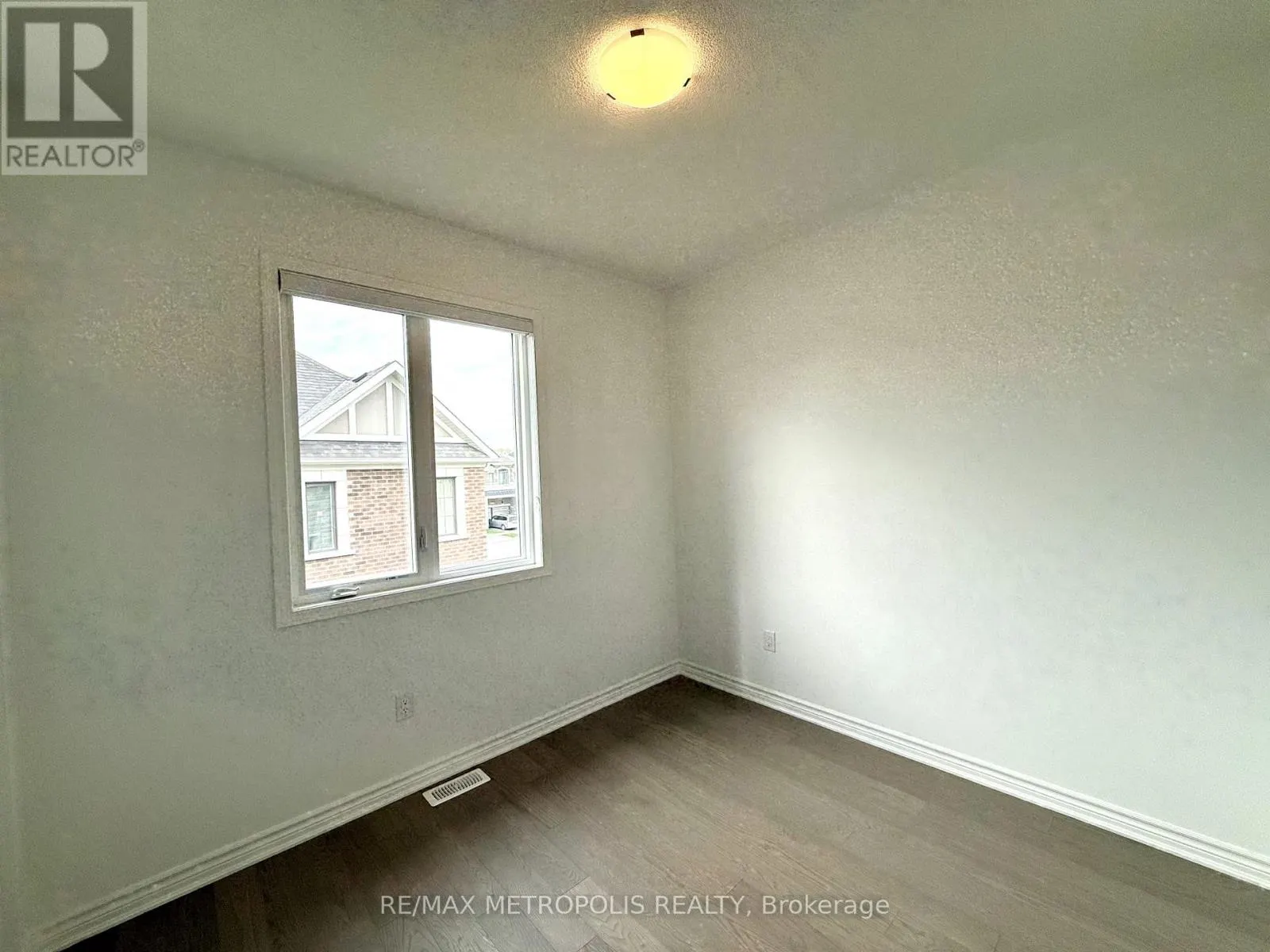1341 GLAMORGAN MANOR