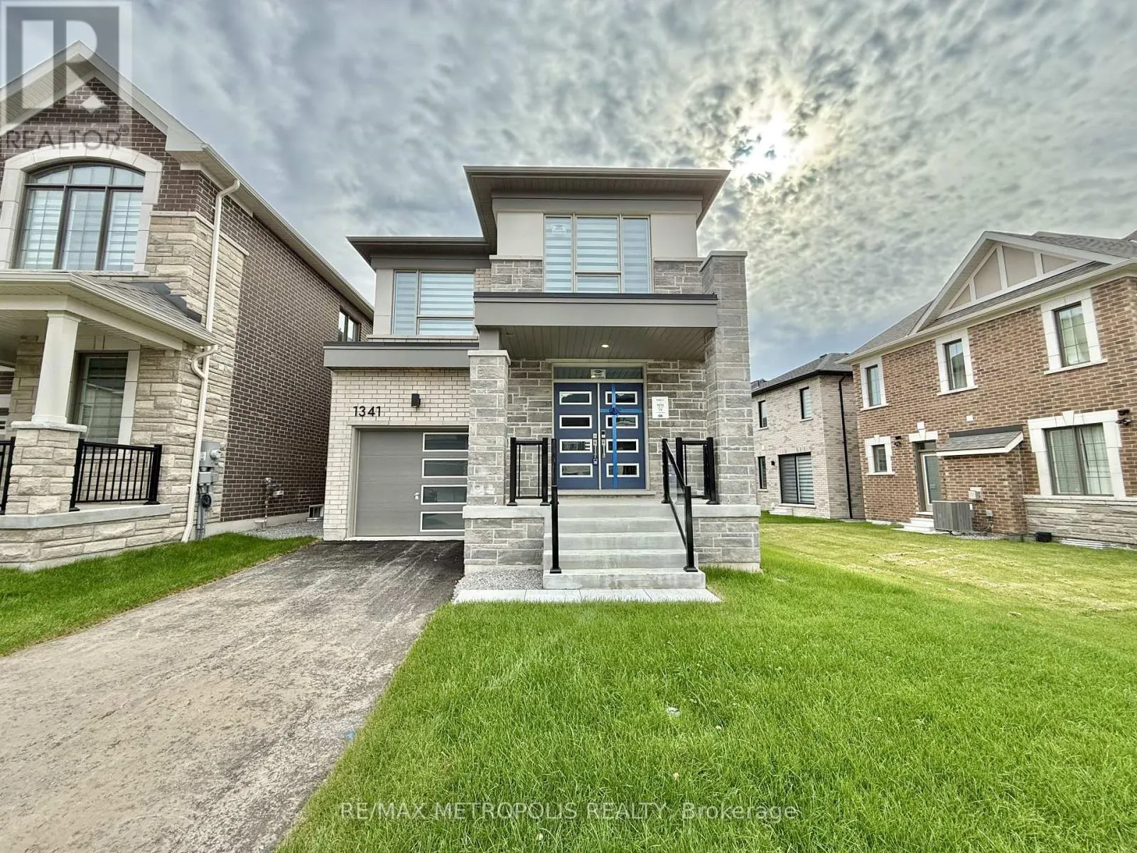 1341 GLAMORGAN MANOR