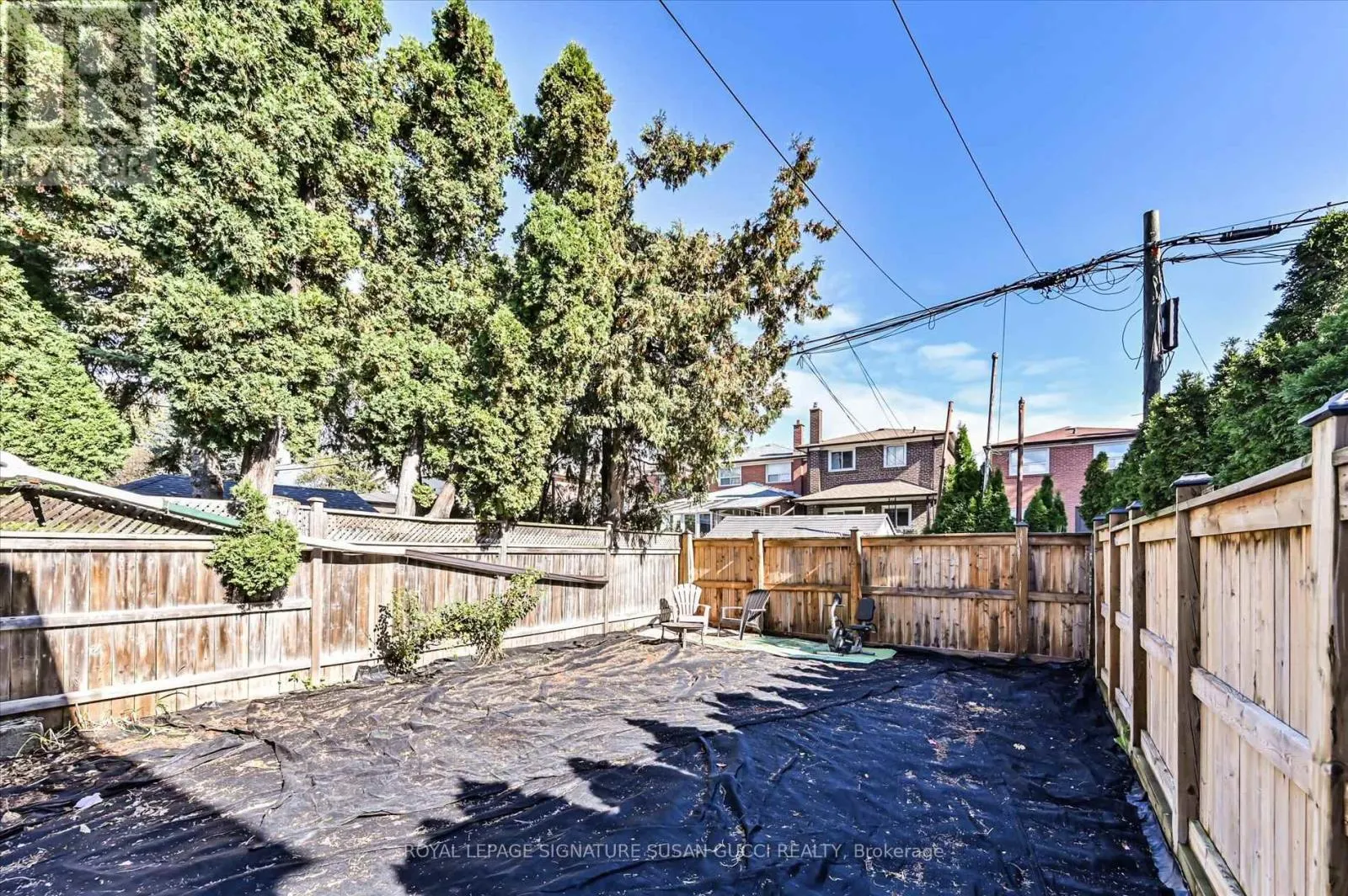 9 EVERETT CRESCENT