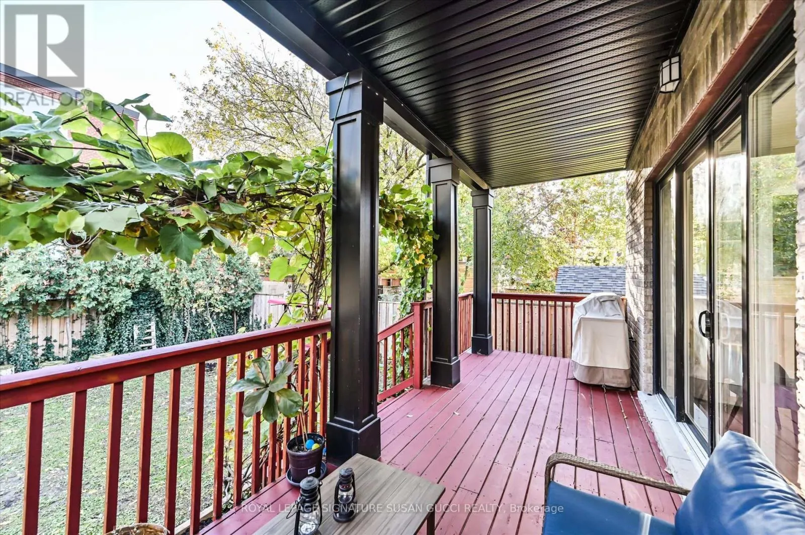 3 HOLMSTEAD AVENUE