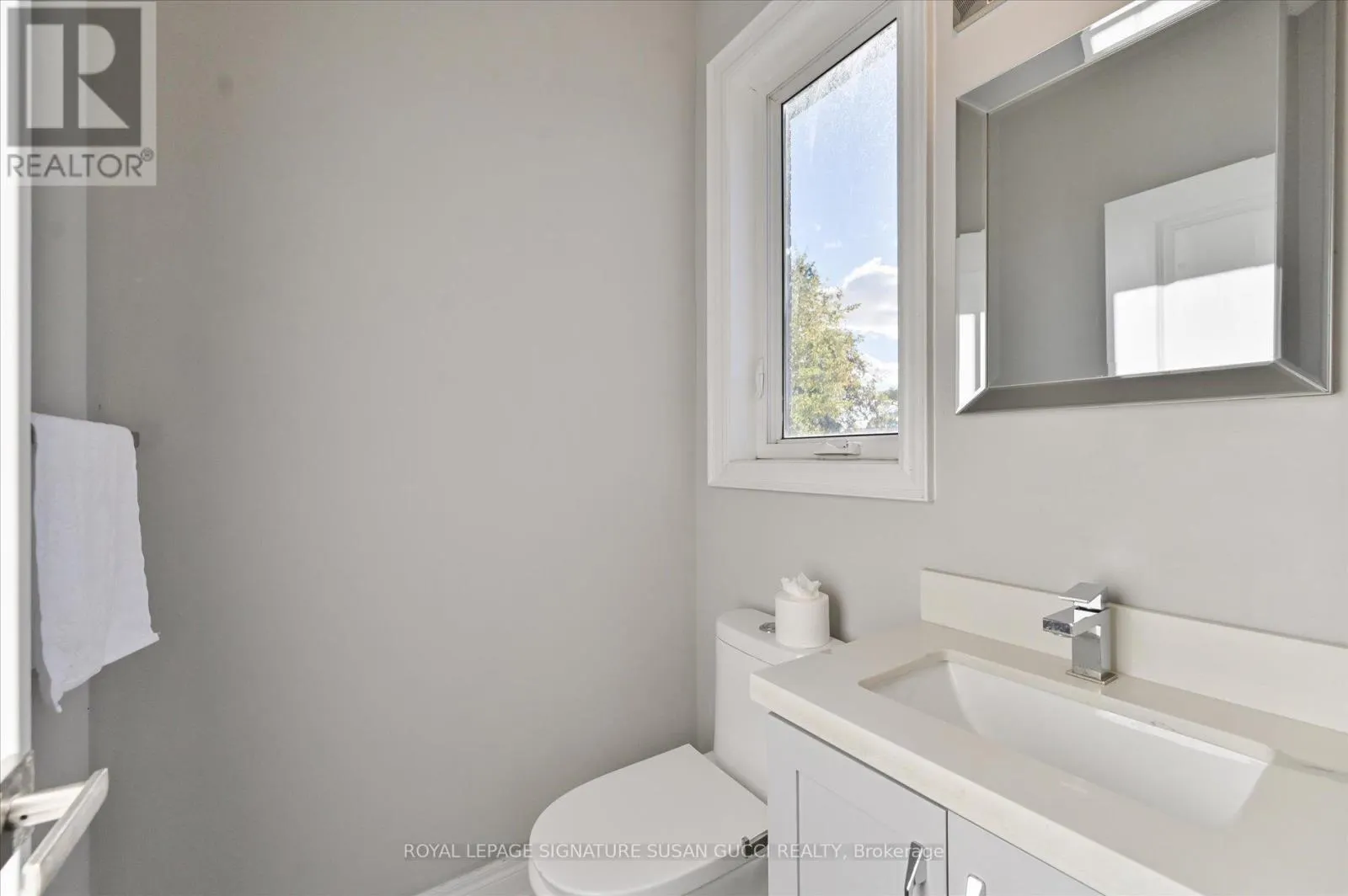 3 HOLMSTEAD AVENUE