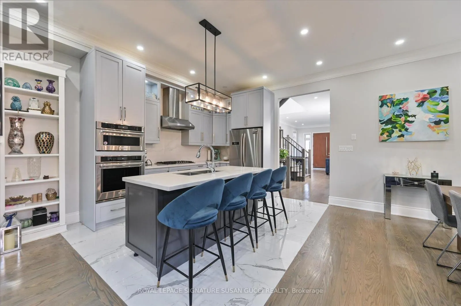 3 HOLMSTEAD AVENUE