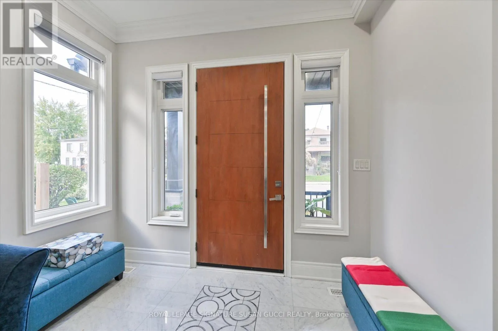 3 HOLMSTEAD AVENUE