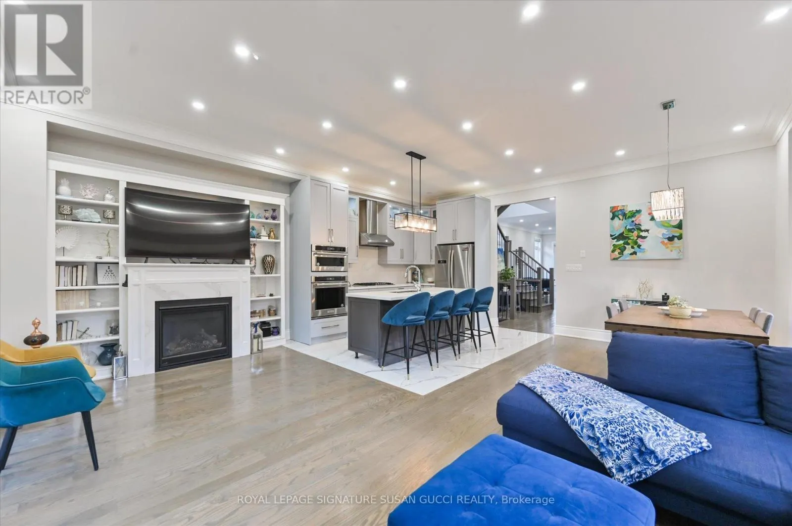 3 HOLMSTEAD AVENUE