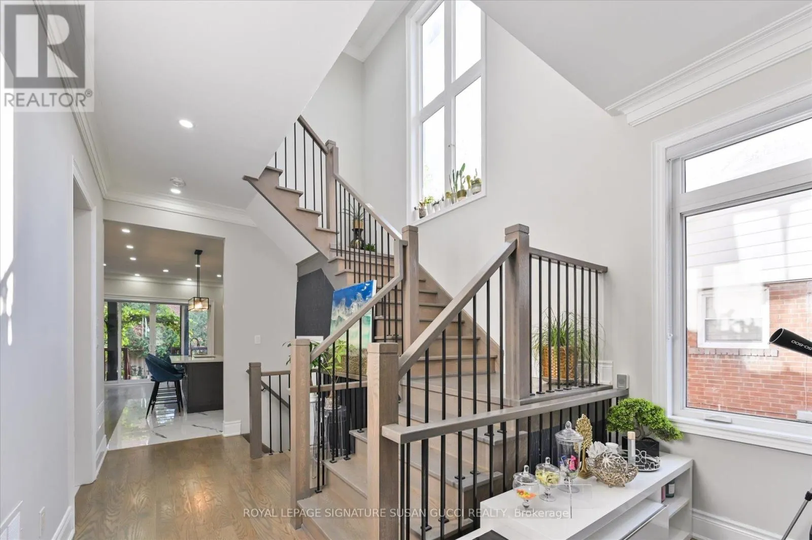 3 HOLMSTEAD AVENUE
