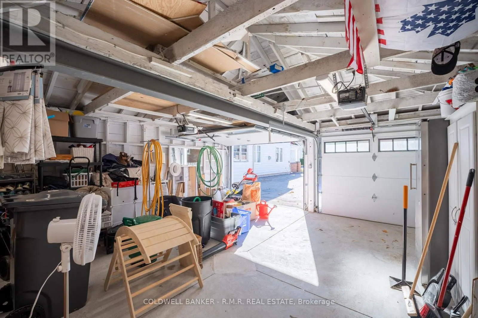 18 CENTREVIEW STREET