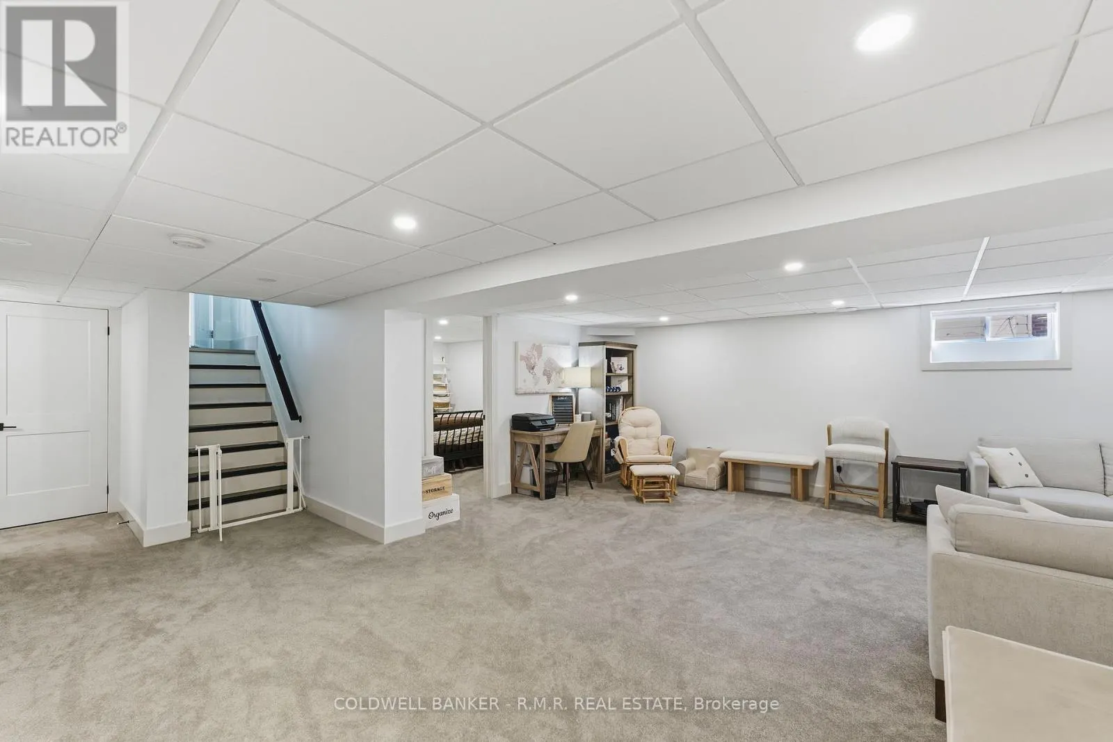 18 CENTREVIEW STREET