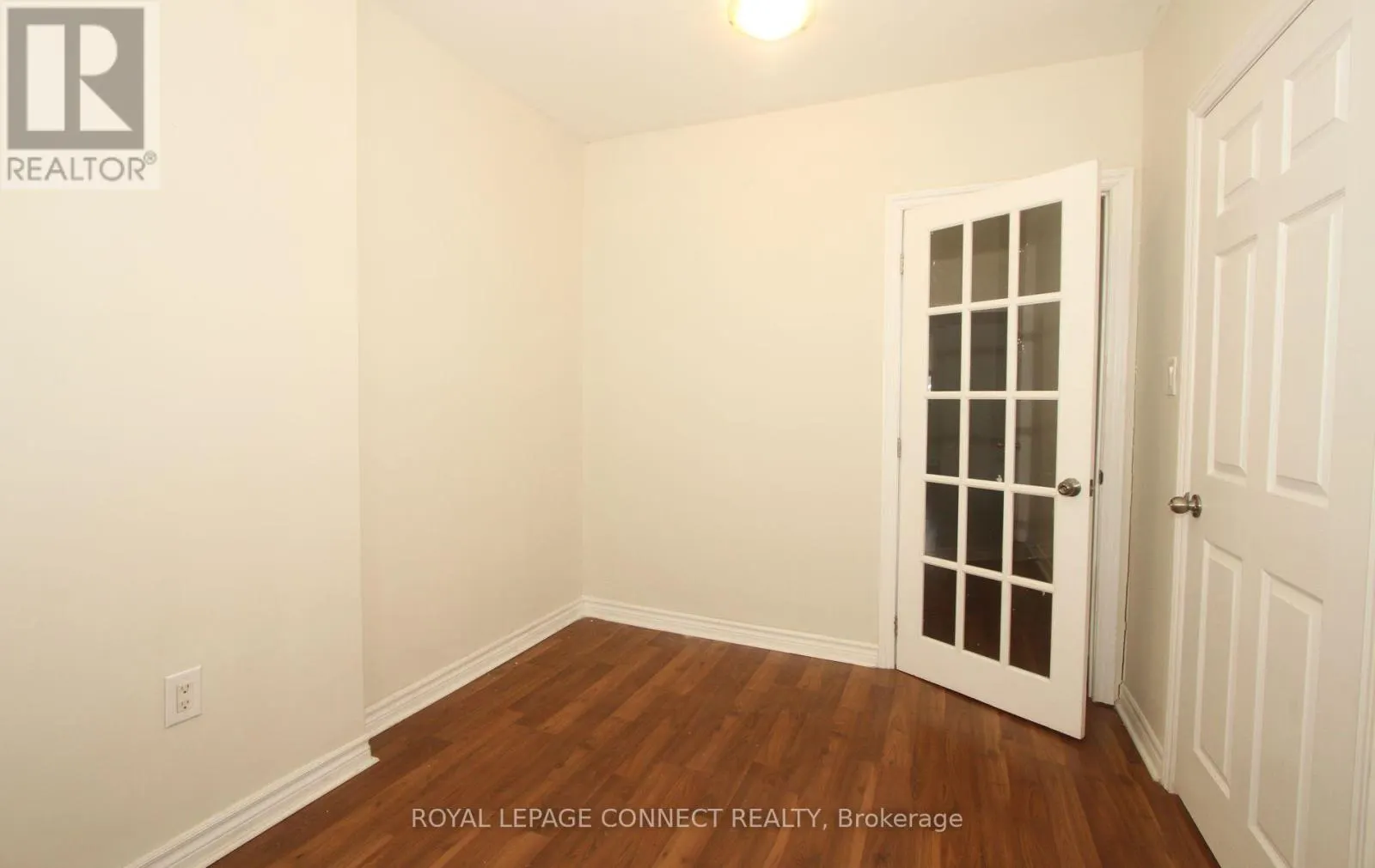 1229A WOODBINE MAIN FLOOR AVENUE
