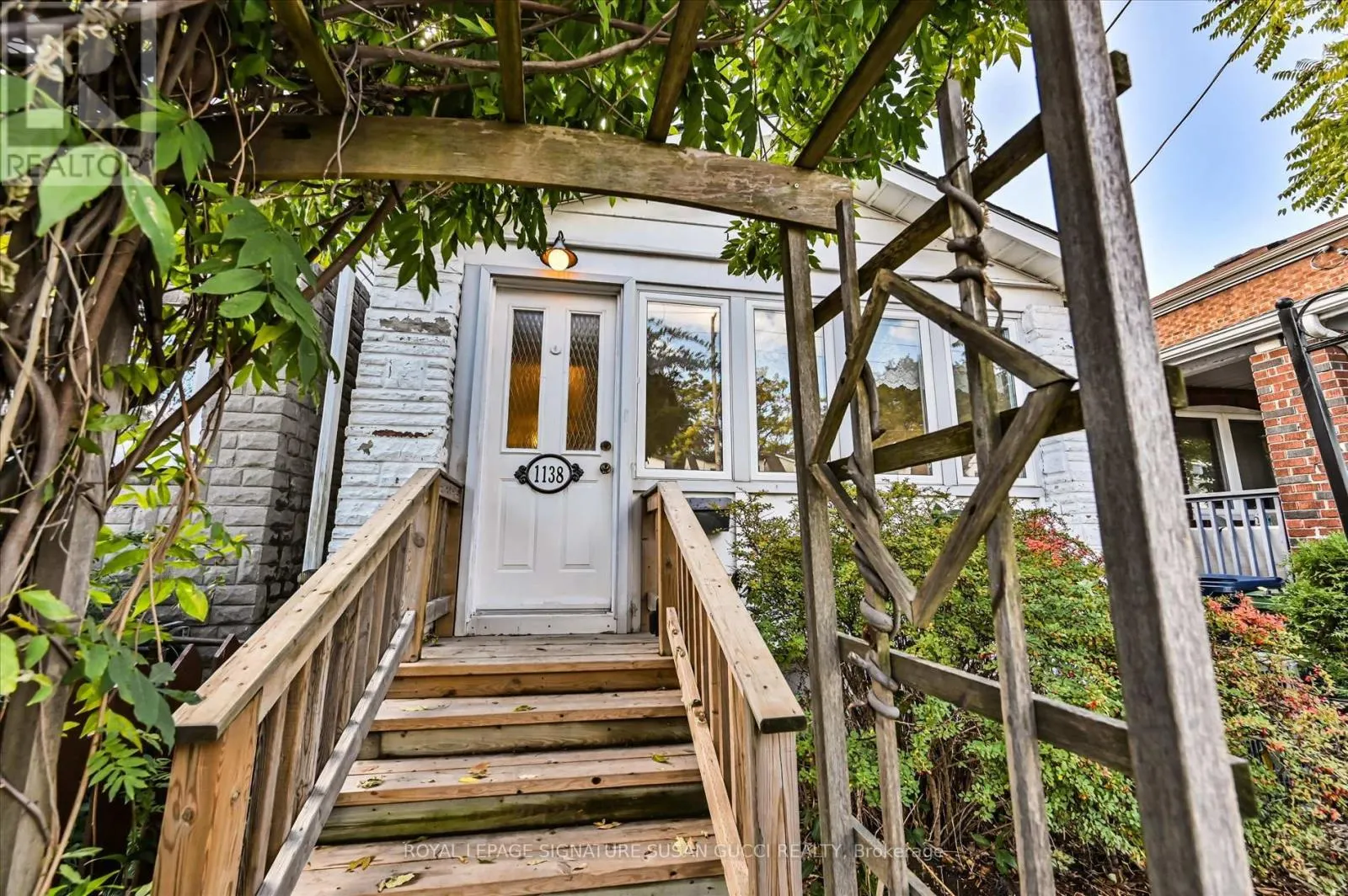 1138 WOODBINE AVENUE