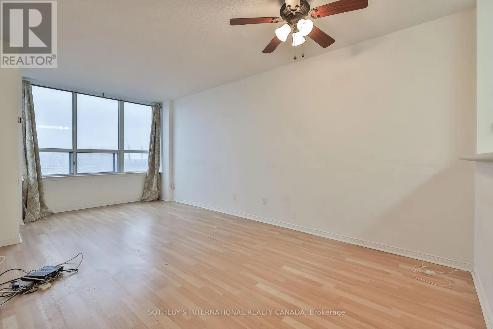 709 - 1625 PICKERING PARKWAY