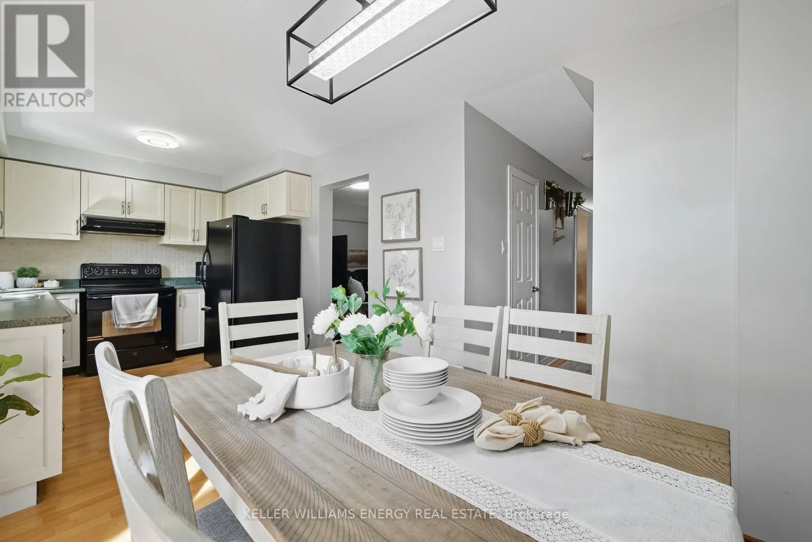 8 INGLIS AVENUE
