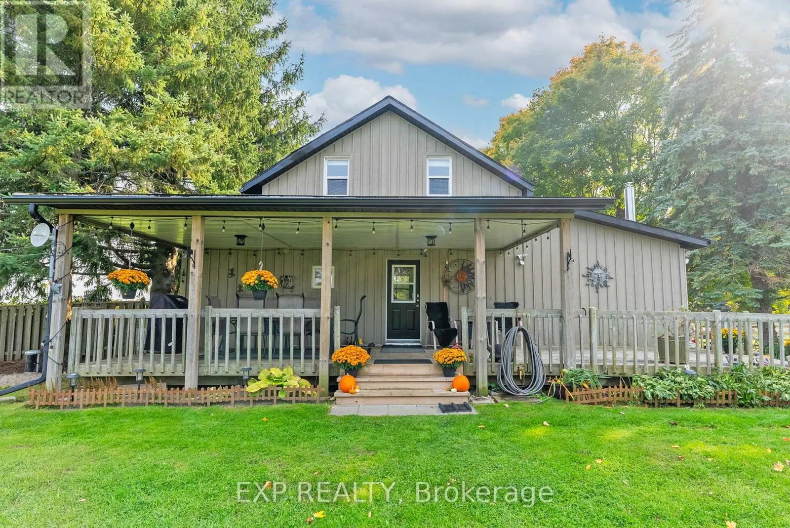 772 TOWNLINE ROAD W