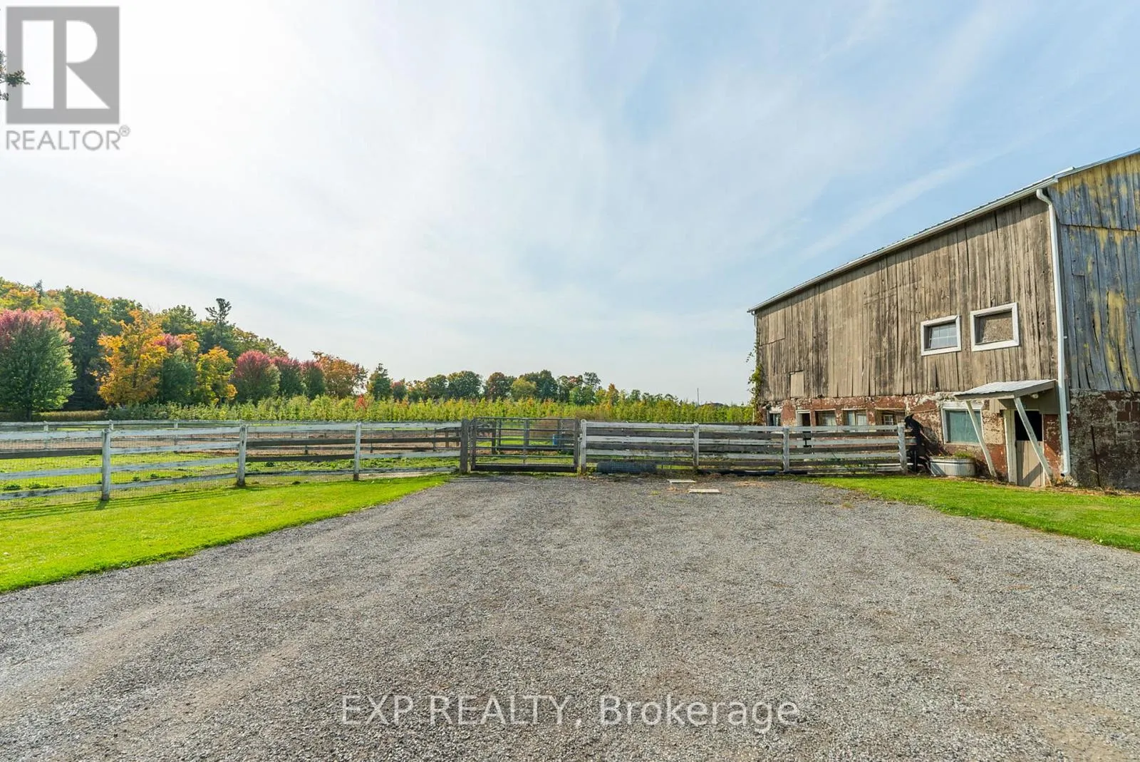 772 TOWNLINE ROAD W