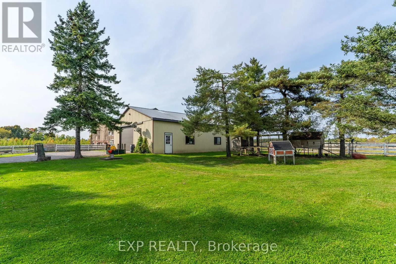 772 TOWNLINE ROAD W