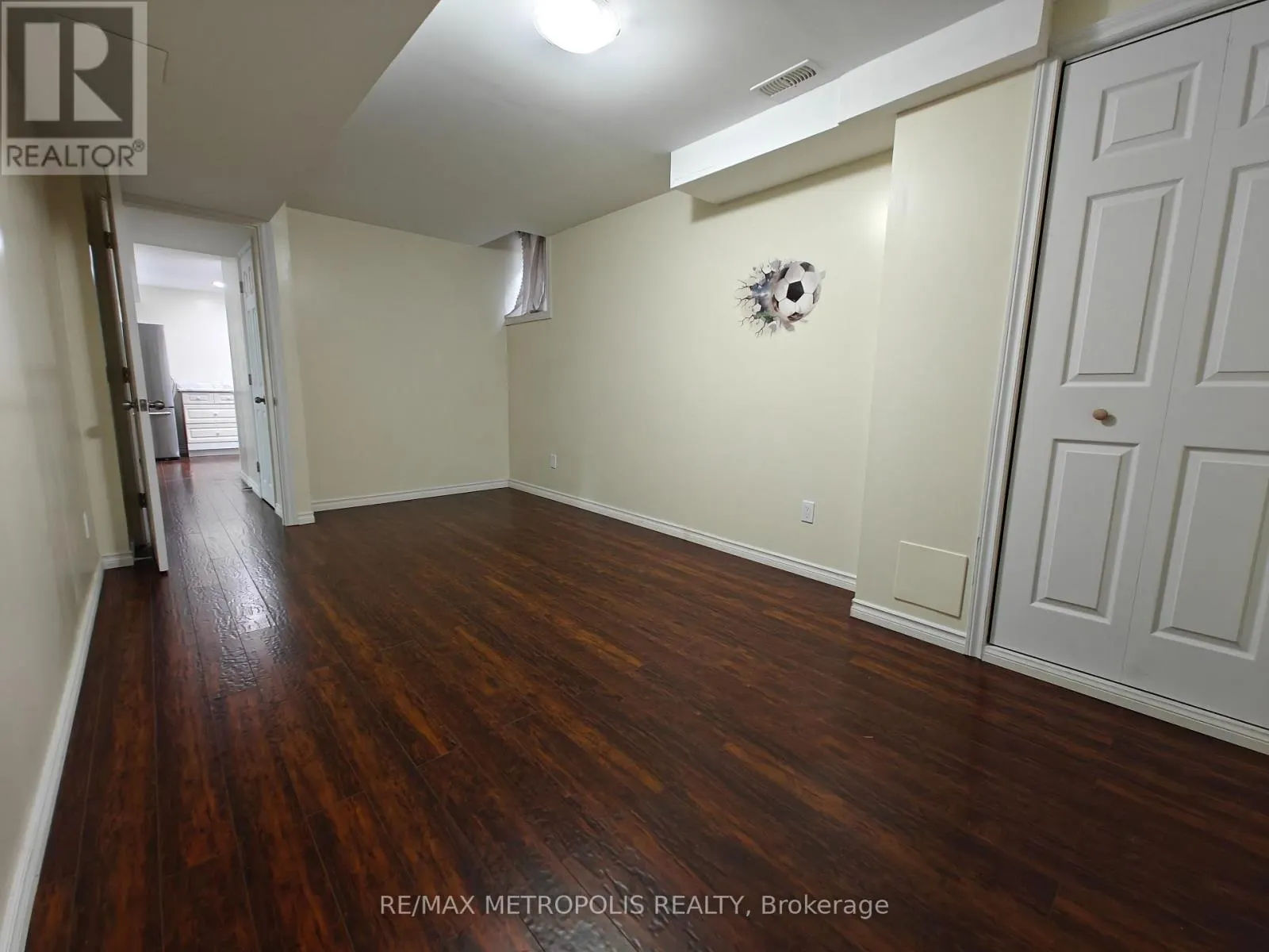 BSMT - 20 STOCKELL CRESCENT