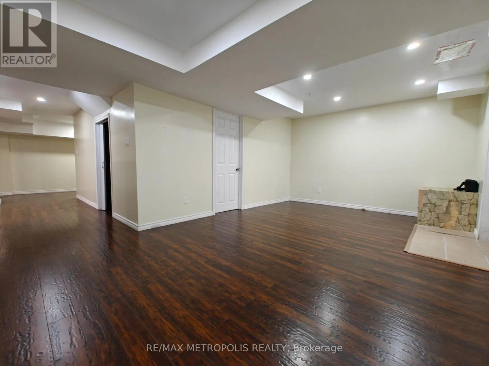 BSMT - 20 STOCKELL CRESCENT