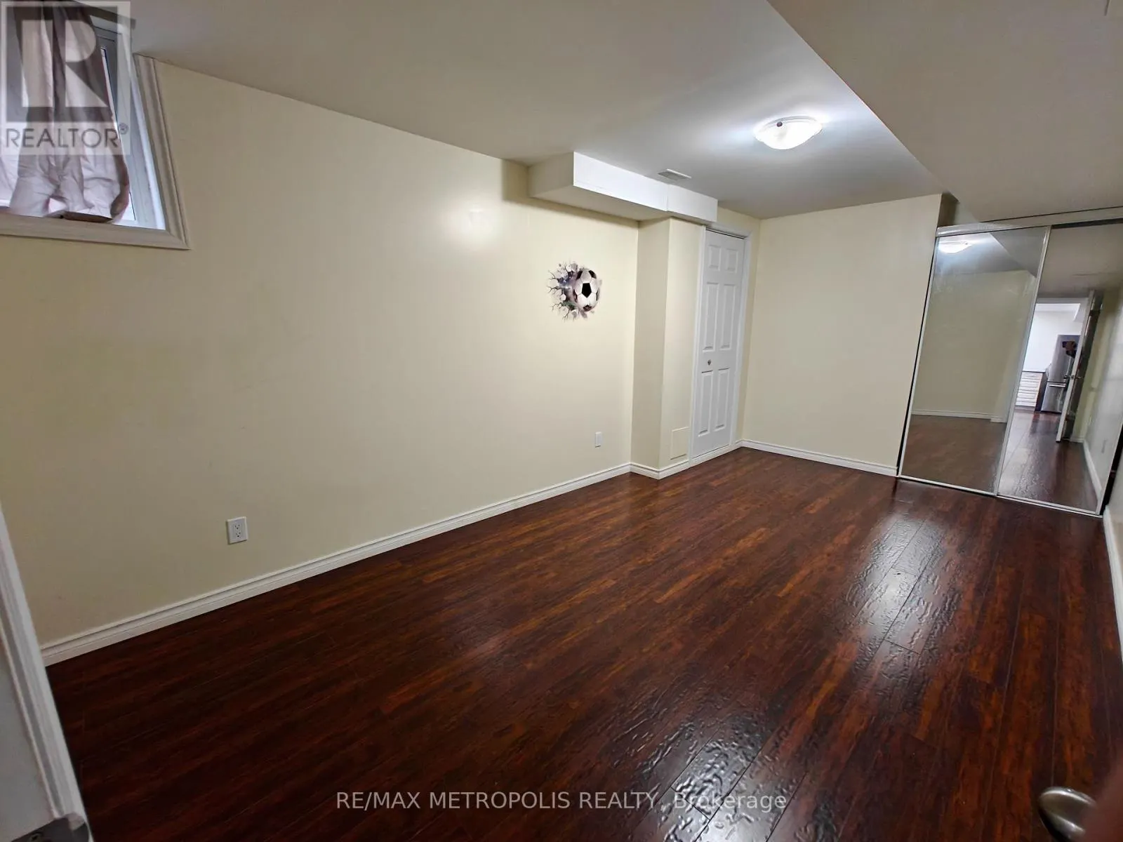 BSMT - 20 STOCKELL CRESCENT