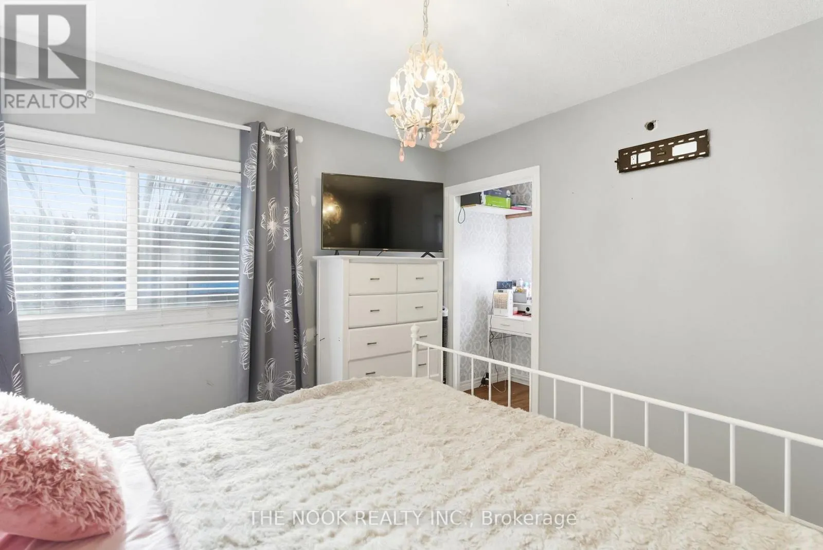 73 WAVERLEY ROAD