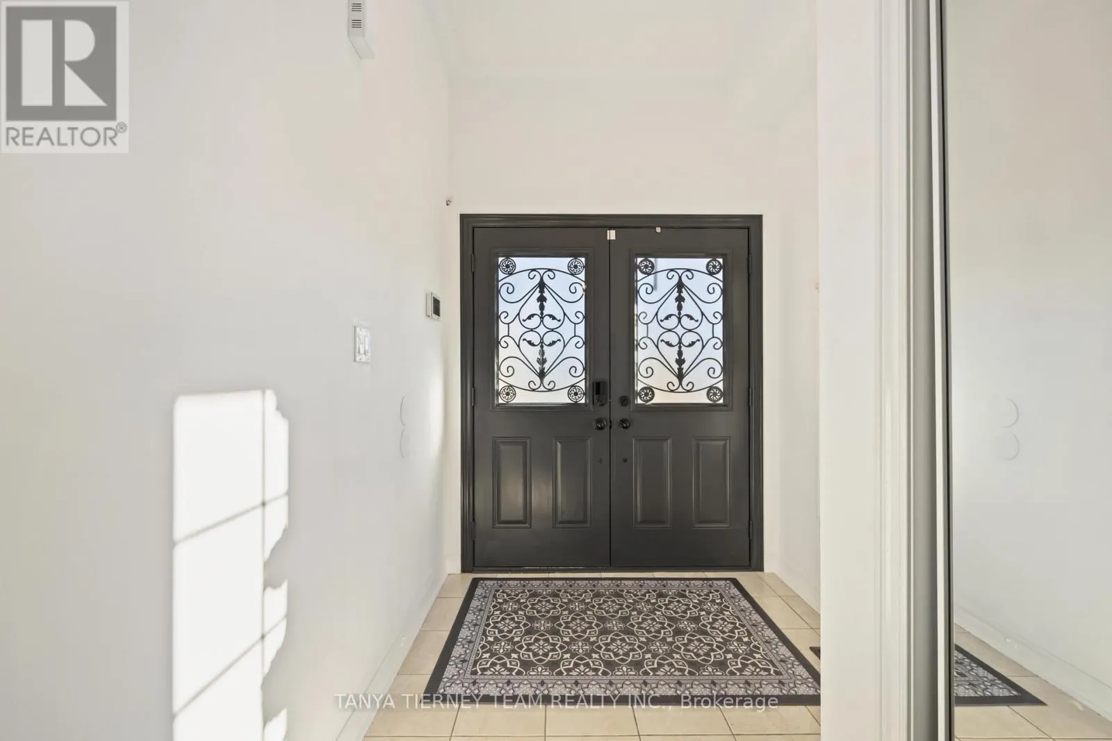19 ELLERBY COURT