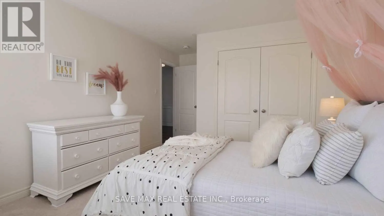 18 BRUCE CAMERON DRIVE