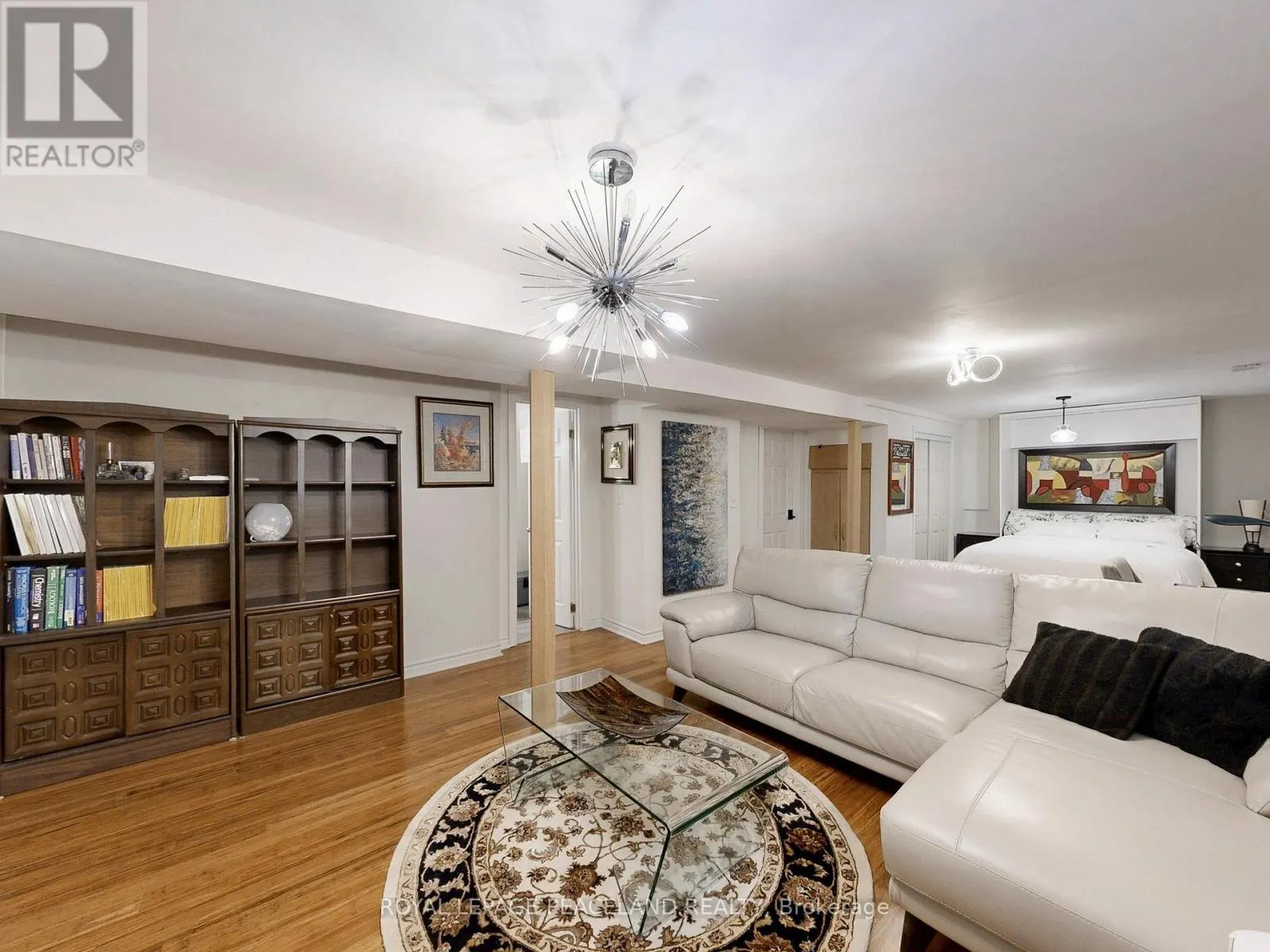 139 SCARBORO CRESCENT