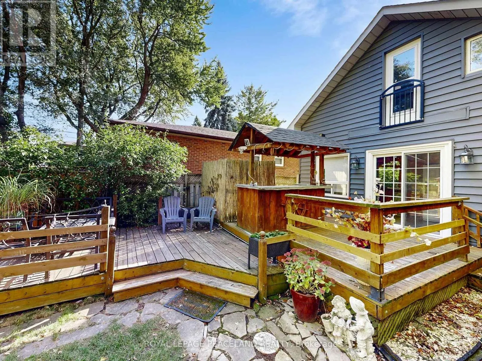 139 SCARBORO CRESCENT