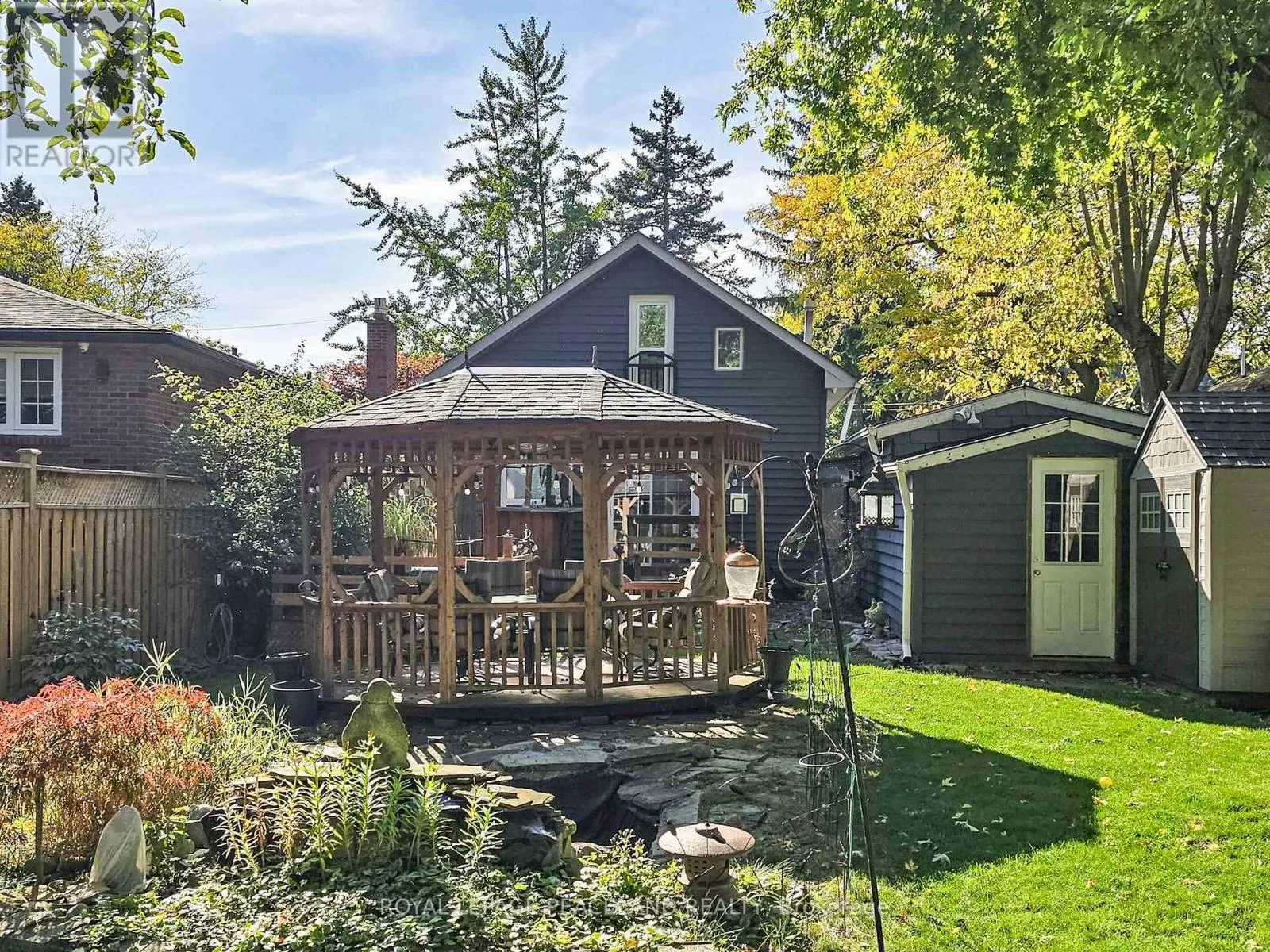 139 SCARBORO CRESCENT